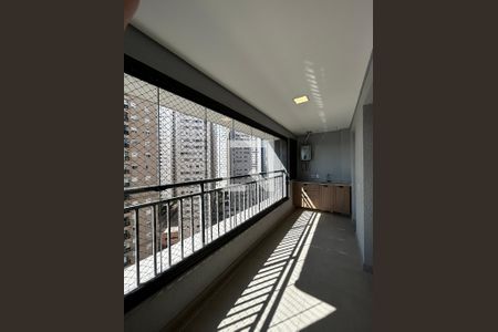 Apartamento para alugar com 2 quartos, 140m² em Alphaville, Barueri