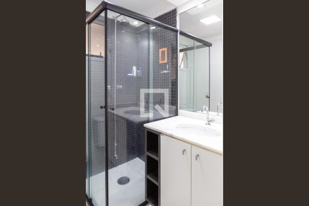 Banheiro social de apartamento à venda com 3 quartos, 71m² em Macedo, Guarulhos