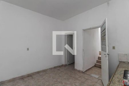 Sala/Cozinha de casa para alugar com 1 quarto, 125m² em Jardim Iva, São Paulo