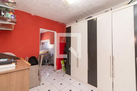 Quarto 1 de casa para alugar com 2 quartos, 70m² em Parque Cisper, São Paulo