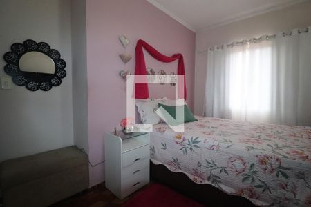 Quarto 1 de casa à venda com 2 quartos, 156m² em Vila Luzita, Santo André