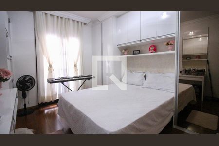 Casa à venda com 3 quartos, 350m² em Vila Paulo Silas, São Paulo