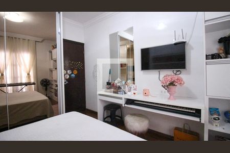 Casa à venda com 3 quartos, 350m² em Vila Paulo Silas, São Paulo