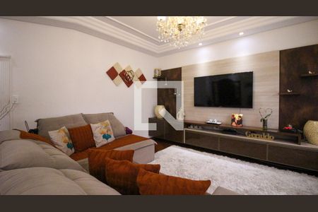 Casa à venda com 3 quartos, 350m² em Vila Paulo Silas, São Paulo