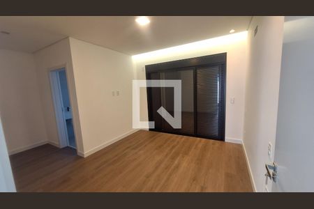 Suíte 1 de casa de condomínio à venda com 2 quartos, 334m² em Cidade Tamboré, Santana de Parnaíba