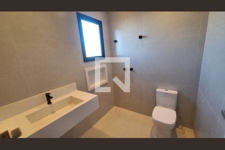 Banheiro da Suíte 1 de casa de condomínio à venda com 2 quartos, 334m² em Cidade Tamboré, Santana de Parnaíba