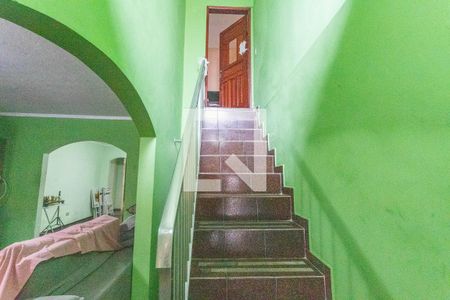 Escada de casa à venda com 2 quartos, 180m² em Vila Guacuri, Diadema
