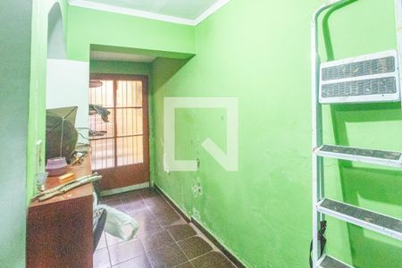 Corredor / entrada de casa à venda com 2 quartos, 180m² em Vila Guacuri, Diadema