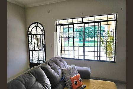 Sala de casa à venda com 3 quartos, 200m² em Recanto dos Dourados, Campinas