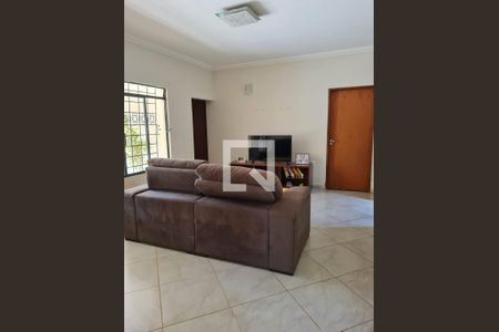Sala  de casa à venda com 3 quartos, 200m² em Recanto dos Dourados, Campinas