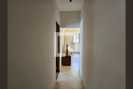 Corredor de casa à venda com 3 quartos, 200m² em Recanto dos Dourados, Campinas