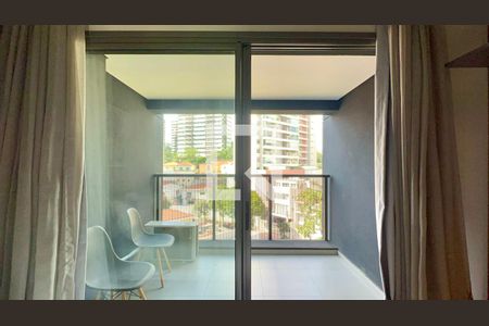 Varanda de kitnet/studio para alugar com 1 quarto, 29m² em Pompeia, São Paulo