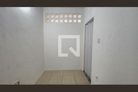 Quarto  de casa para alugar com 1 quarto, 40m² em Matatu, Salvador