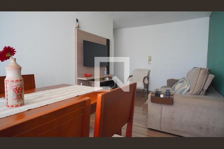 Sala  de apartamento à venda com 3 quartos, 72m² em Humaitá, Porto Alegre