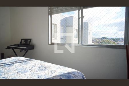 Quarto 1 de apartamento à venda com 3 quartos, 72m² em Humaitá, Porto Alegre