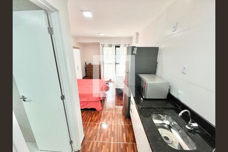 Sala/Quarto/Cozinha de kitnet/studio para alugar com 1 quarto, 26m² em Jardim São Paulo, São Paulo