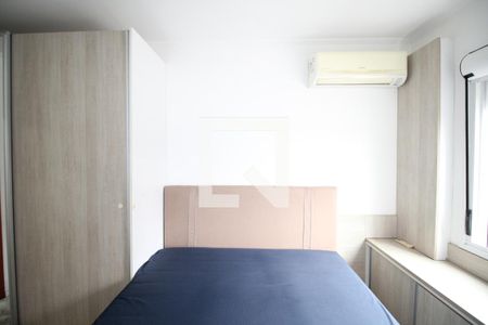 Suíte 1 de apartamento à venda com 2 quartos, 59m² em Vila Ipiranga, Porto Alegre