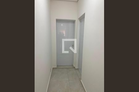 Corredor de kitnet/studio para alugar com 1 quarto, 22m² em Vila Mariana, São Paulo