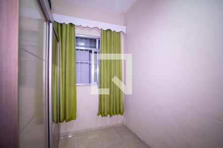 Quarto 1 de casa para alugar com 2 quartos, 80m² em Porto Novo, São Gonçalo
