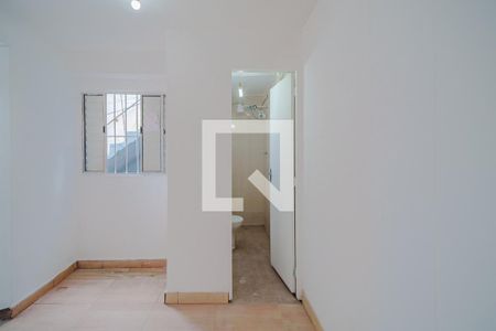 Casa para alugar com 2 quartos, 35m² em Vila Dalva, São Paulo