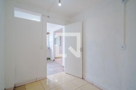 Quarto 1 de casa para alugar com 2 quartos, 35m² em Vila Dalva, São Paulo