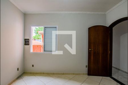 Quarto 1 de casa para alugar com 2 quartos, 60m² em Parque Erasmo Assunção, Santo André