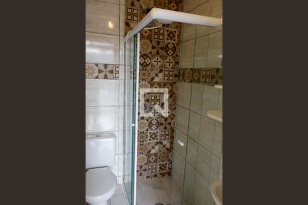 Banheiro de casa para alugar com 1 quarto, 45m² em Bussocaba, Osasco