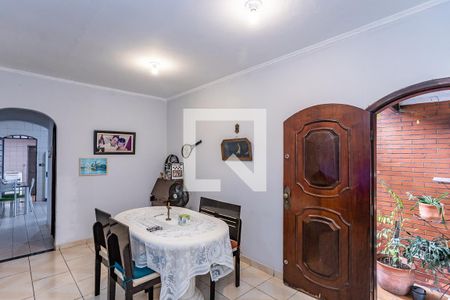 Sala de casa à venda com 2 quartos, 130m² em Jardim Regina, São Paulo