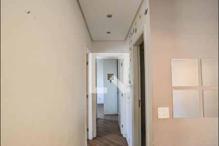 Corredor de apartamento para alugar com 2 quartos, 57m² em Campestre, Santo André
