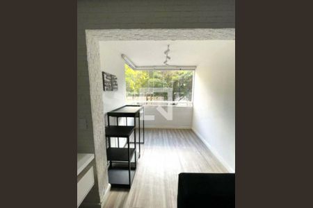 Apartamento à venda com 2 quartos, 57m² em Parque Reboucas, São Paulo