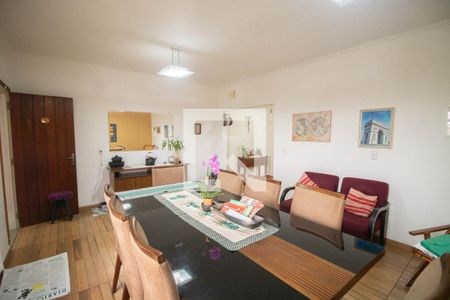 SALA DE JANTAR de casa à venda com 3 quartos, 251m² em Vila Serralheiro, São Paulo