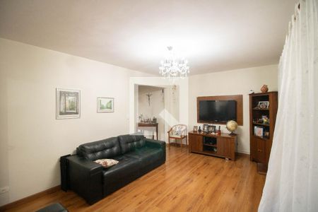 SALA de casa à venda com 3 quartos, 251m² em Vila Serralheiro, São Paulo