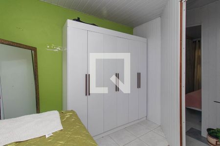 Quarto 1 de casa de condomínio à venda com 2 quartos, 48m² em São José, Porto Alegre