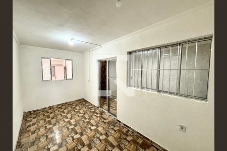 Quarto 2 de casa para alugar com 2 quartos, 34m² em Vila Dalila, São Paulo