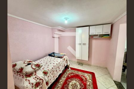 Quarto 1 de casa para alugar com 3 quartos, 100m² em Vila Dalila, São Paulo