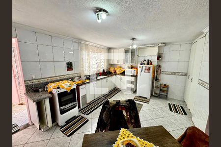 Cozinha 1 de casa para alugar com 3 quartos, 100m² em Vila Dalila, São Paulo