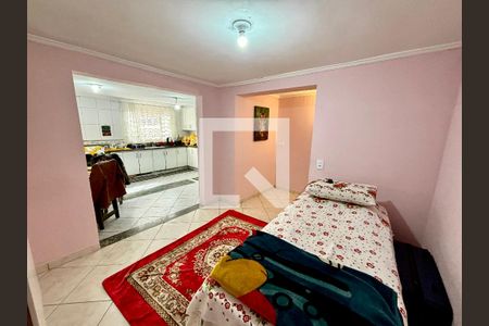 Quarto 1 de casa para alugar com 3 quartos, 100m² em Vila Dalila, São Paulo