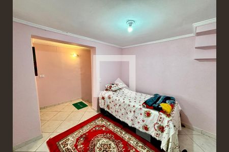 Quarto 1 de casa para alugar com 3 quartos, 100m² em Vila Dalila, São Paulo