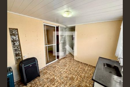 Cozinha 2 de casa para alugar com 3 quartos, 100m² em Vila Dalila, São Paulo