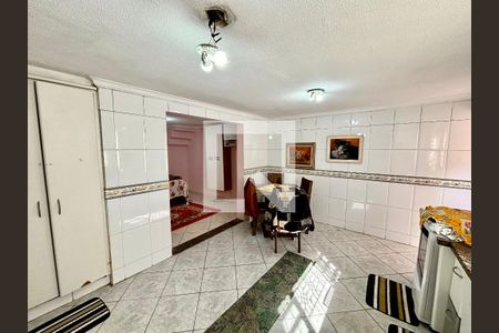 Cozinha 1 de casa para alugar com 3 quartos, 100m² em Vila Dalila, São Paulo