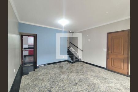 Casa à venda com 3 quartos, 108m² em Campo Grande, São Paulo