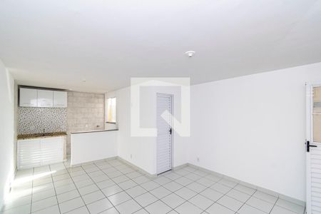 Kitnet de kitnet/studio para alugar com 1 quarto, 25m² em Cordovil, Rio de Janeiro