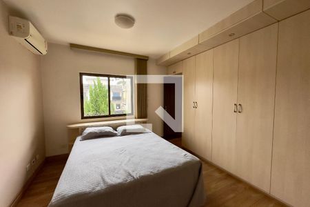 Quarto Suíte de casa para alugar com 4 quartos, 400m² em Boqueirão, Curitiba