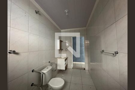 Banheiro 1 de casa para alugar com 3 quartos, 121m² em Centro, Jacareí