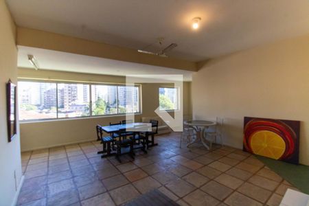Sala de casa para alugar com 8 quartos, 650m² em Icaraí, Niterói