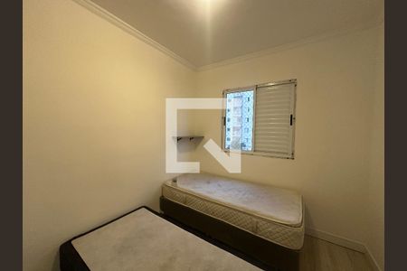 Quarto de apartamento para alugar com 2 quartos, 69m² em Jardim Tupanci, Barueri