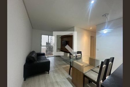 Sala de apartamento para alugar com 2 quartos, 69m² em Jardim Tupanci, Barueri