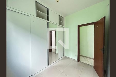 Casa à venda com 3 quartos, 192m² em São João Batista, Belo Horizonte