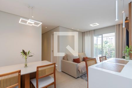 Sala de apartamento à venda com 2 quartos, 66m² em Santo Amaro, São Paulo