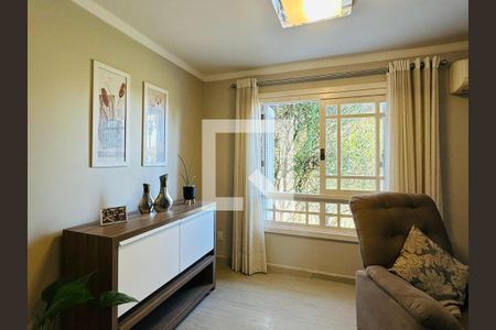 Sala de casa à venda com 3 quartos, 145m² em Sarandi, Porto Alegre
